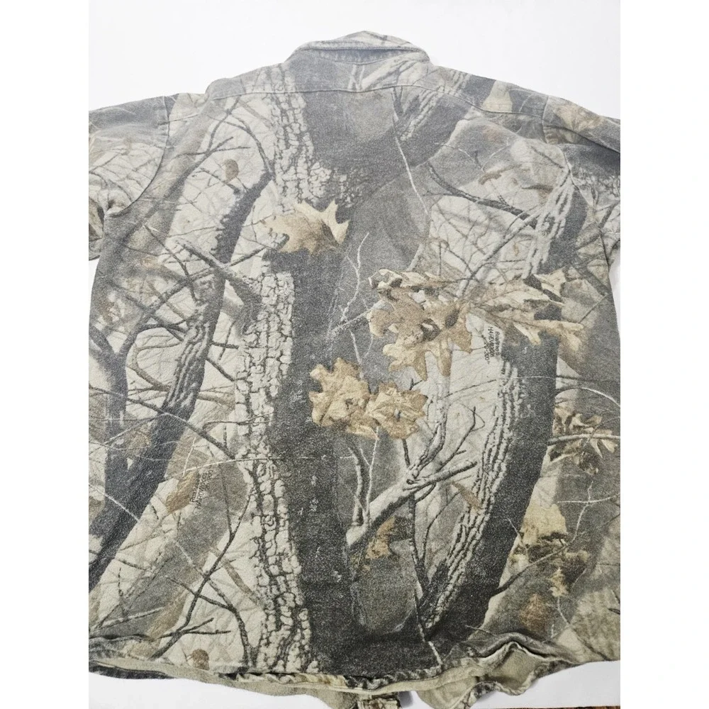 Vintage Winter Run Camo Button Up Long Sleeved Shirt Size XL Hunting Outdoor‎